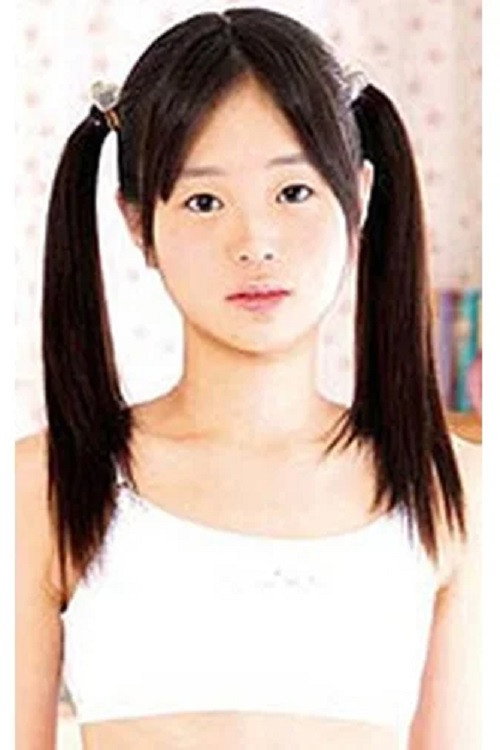 Tsukushi Momoiro