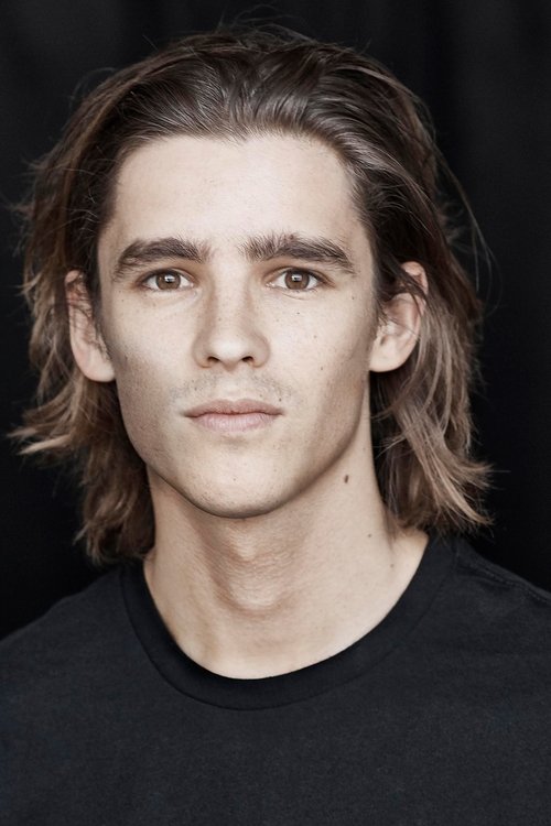 Kép: Brenton Thwaites színész profilképe