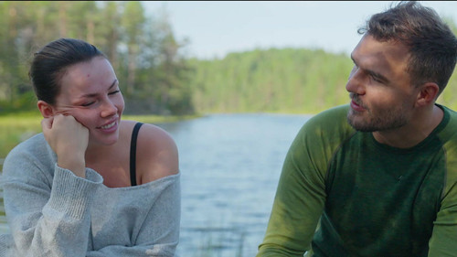 Episode 6 still