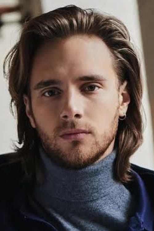 Kép: Maciej Musiał színész profilképe