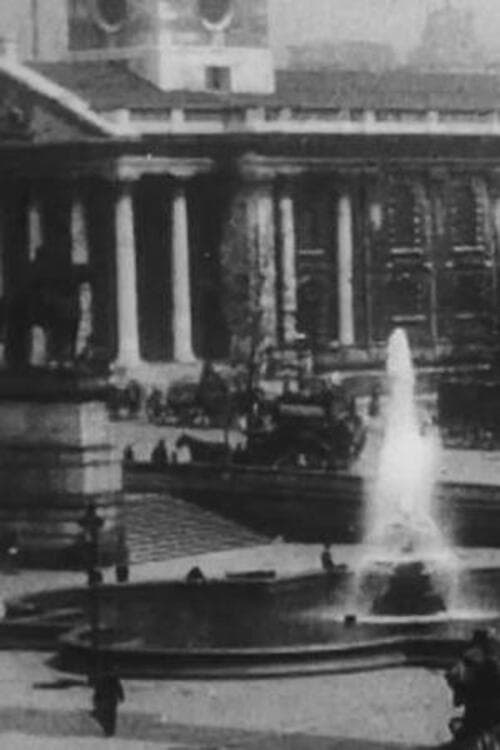 London Street Scenes - Trafalgar Square (1910)