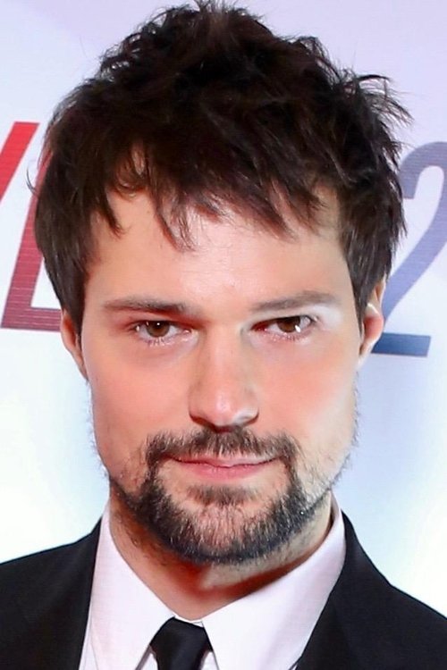 Kép: Danila Kozlovsky színész profilképe