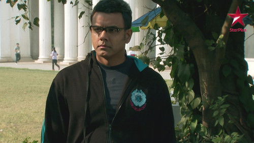 Shaurya Sees The Photographs