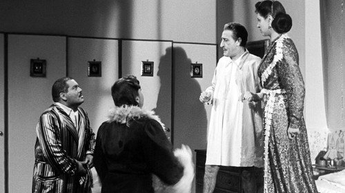 Totò Looking for a House