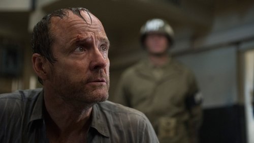 Escena del episodio 2 de la temporada 2 de la serie Manhattan