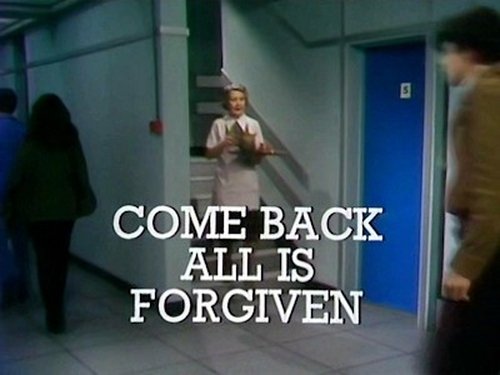 Escena del episodio 6 de la temporada 1 de la serie Mind Your Language