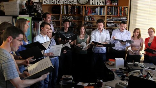 Poster della serie NPR Tiny Desk Concerts