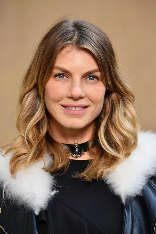 Kép: Angela Lindvall színész profilképe