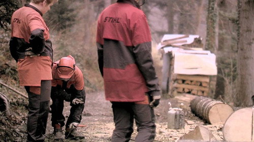 Eine ruhige Jacke — Fundos 1
