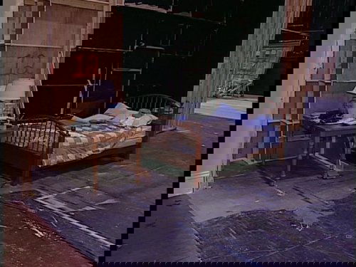 Behind the truth - Scully's apartment