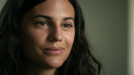 Escena del episodio 8 de la temporada 1 de Old Money