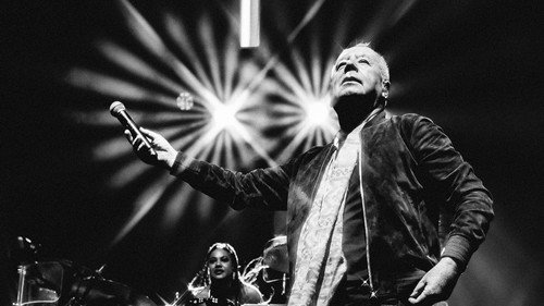 Simple Minds: Everything Is Possible