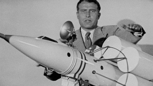 Superwaffen im Zweiten Weltkrieg – Kampf um den Ärmelkanal Backdrop Blur