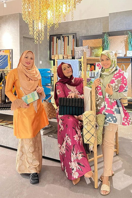 Aku Yang Naif