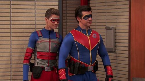 Escena del capítulo 7 de la temporada 5 perteneciente a la serie Henry Danger