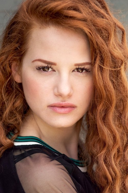 Kép: Madelaine Petsch színész profilképe