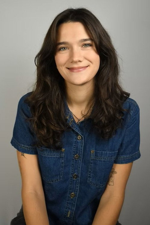 Emily Wirth photo 2
