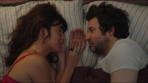 Escena del episodio 4 de la temporada 1 de la serie L'Amour flou