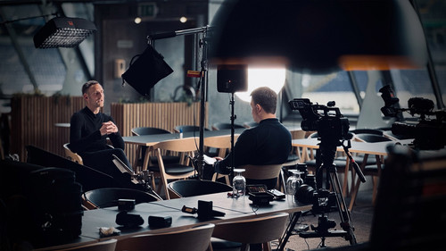 Frederik Birk: Brøndbys nye chef Backdrop Blur