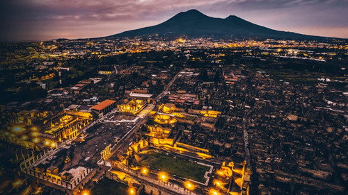Pompei di notte - Season 1 Backdrop Blur