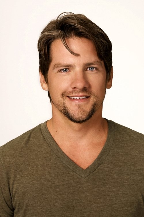 Kép: Zachary Knighton színész profilképe