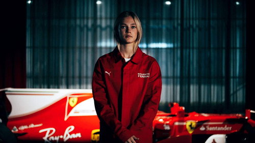 Fra Rookie til Ferrari Backdrop Blur