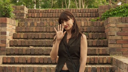 Escena del episodio 8 de la temporada 1 de la serie Mentiras pasajeras