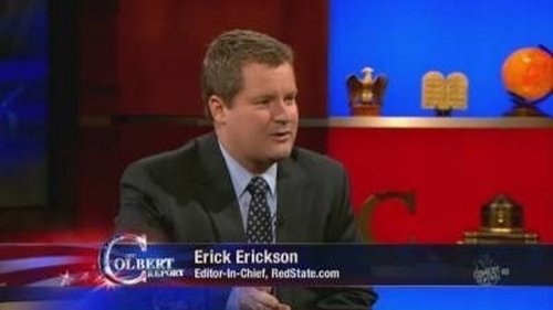 Escena del episodio 1 de la temporada 6 de la serie The Colbert Report