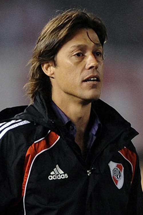 Matias Almeyda en el reparto