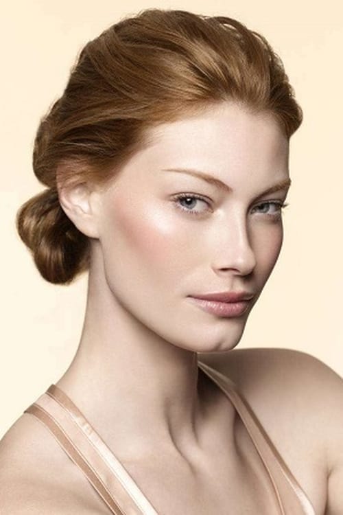 Alyssa Sutherland isPrincess Aslaug