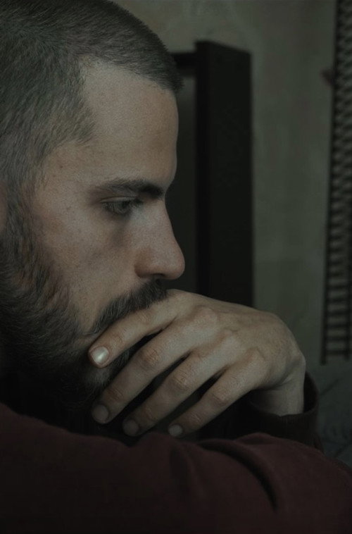 Póster oficial de Comfort Food (2022) - Drama
