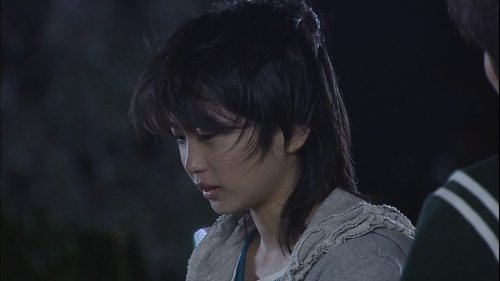 Escena del episodio 3 de la temporada 1 de la serie Una Madre de 14 Años