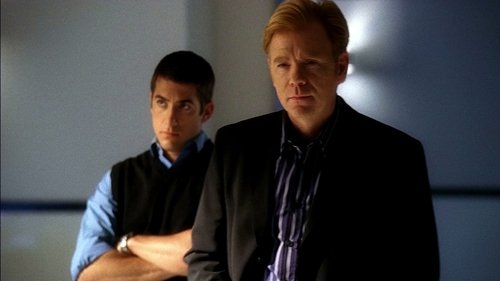 Escena del episodio 21 de la temporada 4 de la serie CSI: Miami