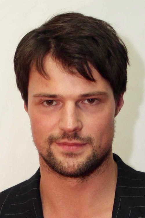 Kép: Danila Kozlovsky színész profilképe