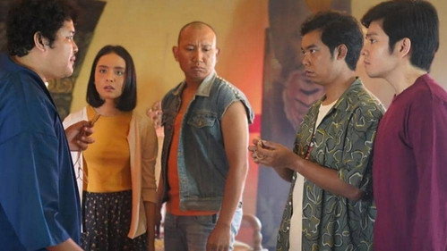 Sebelum Dijemput Nenek — still 21