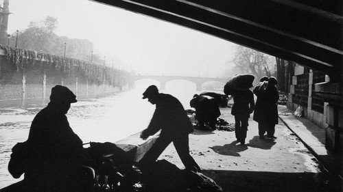 Roger Schall, the man with Rolleiflex