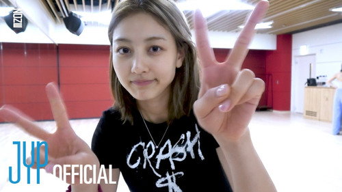JIHYO “Killin’ Me Good” Dance Practice Behind the Scenes still
