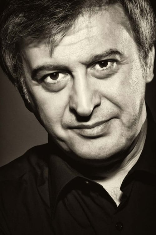 Kép: Hüseyin Avni Danyal színész profilképe