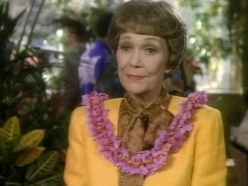 Escena del episodio 18 de la temporada 5 de la serie Falcon Crest