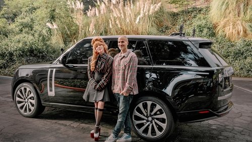 A Carpool Karaoke Christmas Screenshot