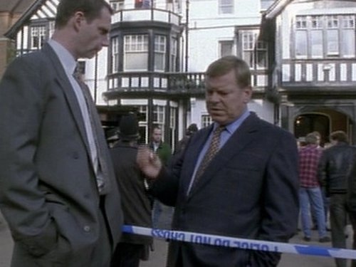 Escena del episodio 2 de la temporada 1 de la serie Dalziel & Pascoe