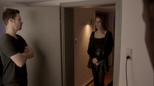 2025: The World Enslaved by a Virus