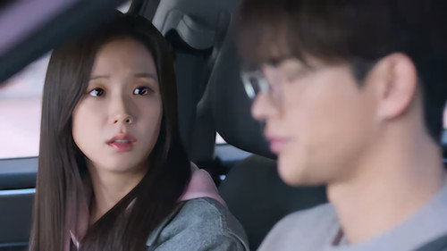 Episodio 5 - Boyfriend on Demand (2026)