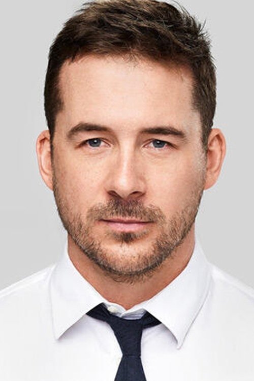 Kép: Barry Sloane színész profilképe