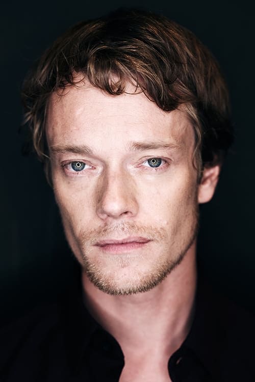 Kép: Alfie Allen színész profilképe