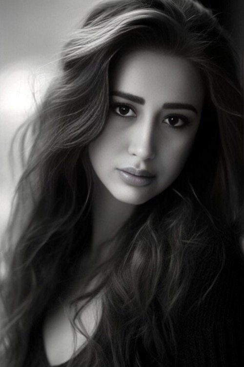 Helia Behrooz