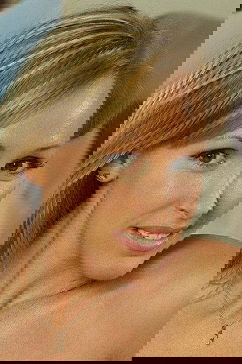 Sandy Lee