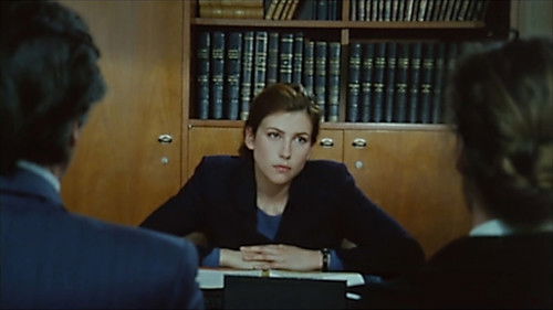 Escena del episodio 1 de la temporada 1 de Florence Larrieu : Le juge est une femme