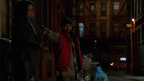 Escena del episodio 3 de la temporada 0 de Vigilados, Person of Interest