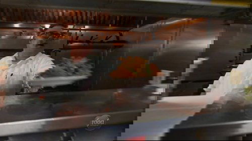 Escena del episodio 1 de la temporada 11 de la serie Diners, Drive-Ins and Dives